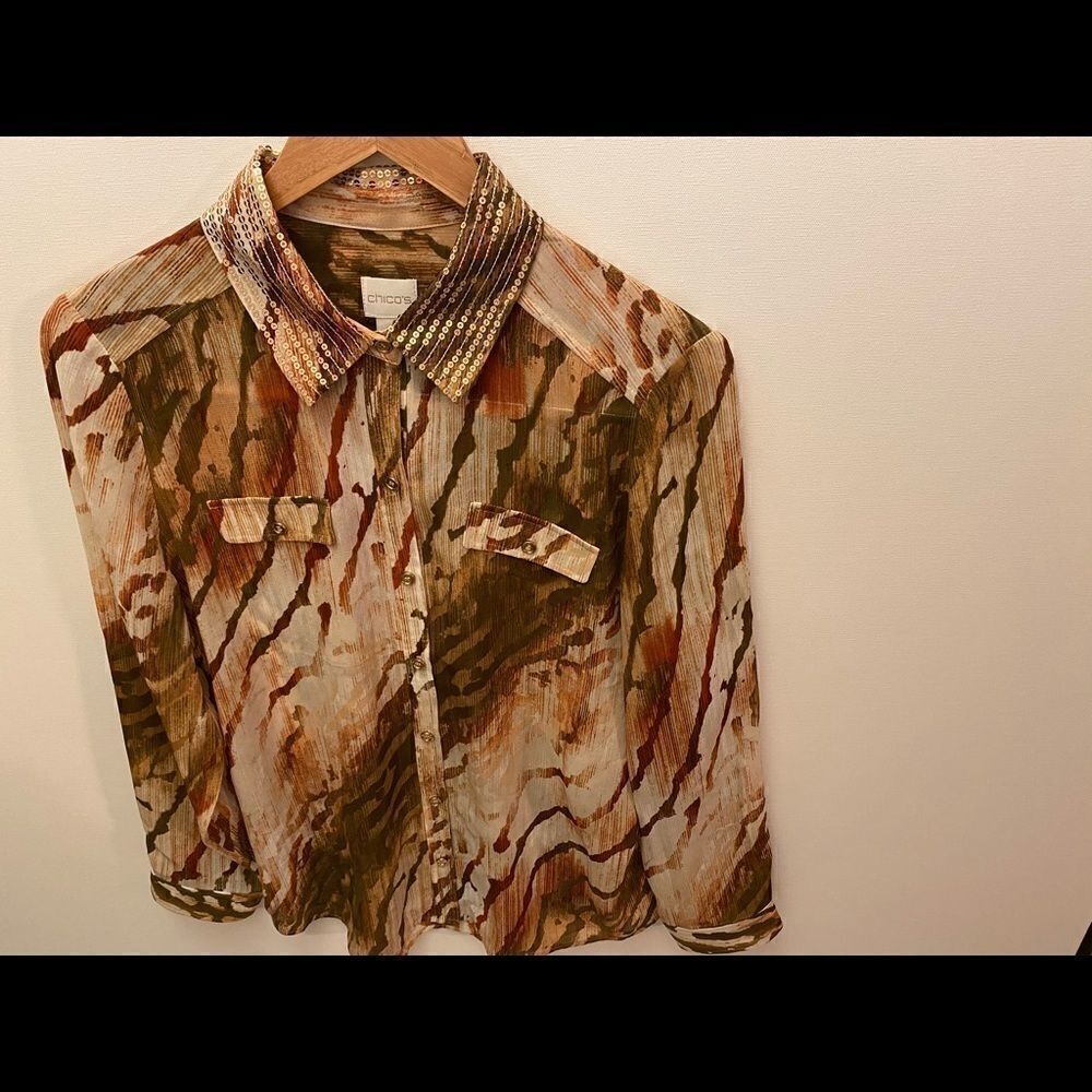 🎀Chicos Button down shirt Size : Small - image 4